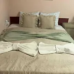 Anna Apartment *