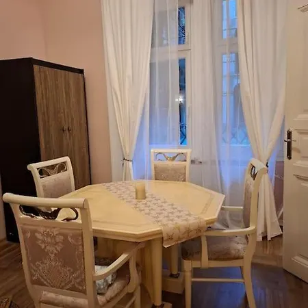 Anna * Budapest